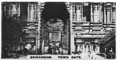Porte de la ville, Srirangam, Inde, vers 1925 - Unbekannt