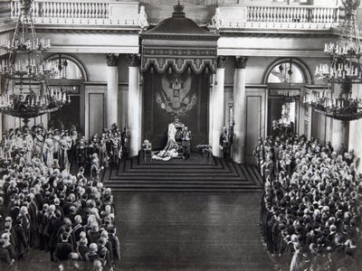 Le tsar Nicolas II parlant à l