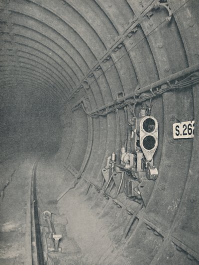 Signal de tunnel et arrêt automatique du train. Métro de Londres - Unbekannt