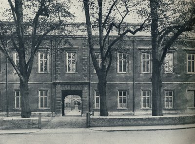École supérieure, vue sur la cour de l