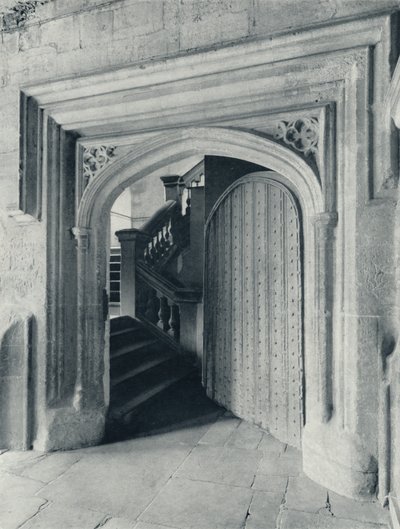 Porte nord de Waynflete, avec les escaliers du XVIIe siècle menant à l