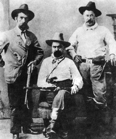 William A Pinkerton, encadré par deux agents express, vers 1870-1880 1954 - Unbekannt