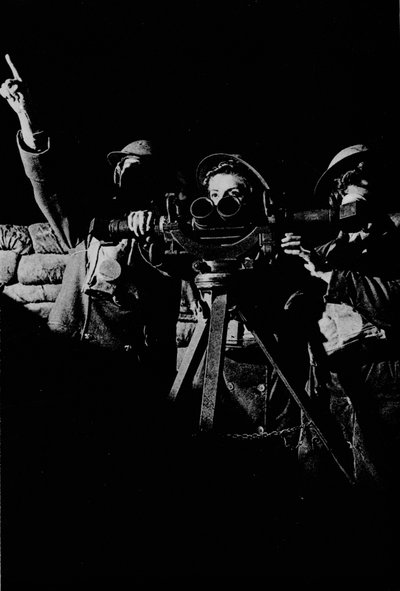 Femmes en service sur une batterie antiaérienne, 1943 - Unbekannt