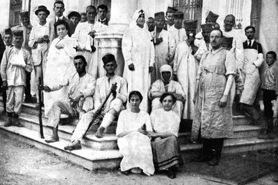 Soldats blessés soignés par la Croix-Rouge serbe, Première Guerre mondiale, 1914 - Unbekannt