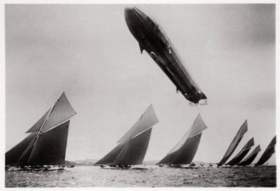 Zeppelin LZ11 Viktoria Luise en vol pendant la régate de Kiel, Allemagne, 1912 - Unbekannt