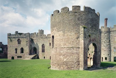 Château de Ludlow, Vue extérieure, École anglaise, construit entre 1066-1085, Shropshire, Royaume-Uni - Unbekannt Unbekannt