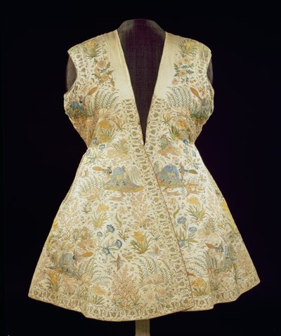 Manteau de chasse en satin brodé de soies en point de chaînette, Inde du Nord (Moghol), première moitié du XVIIe siècle - Unbekannt Unbekannt