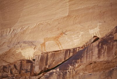 Figures animales, peintures rupestres par des artistes Navajo, Canyon de Chelly National Monument, Réserve indienne Navajo, Arizona, USA - Benjamin Baud