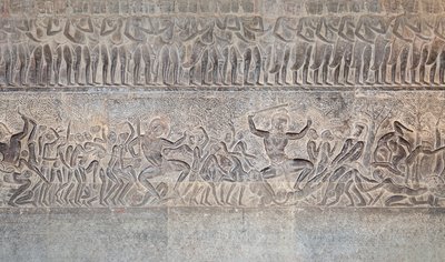 Bas-reliefs sur la galerie sud d