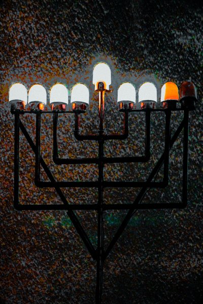 Grande Menorah de la Synagogue, 2018 - Unbekannter Künstler