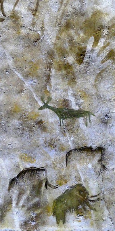 Peintures rupestres trouvées dans la grotte d