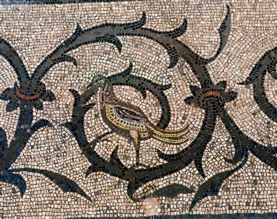 Détail du sol de la basilique paléochrétienne d