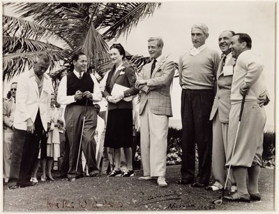 Édouard, duc de Windsor (1894-1972) et Wallis, duchesse de Windsor (1896-1986) à un tournoi de golf à Nassau - Unbekannt
