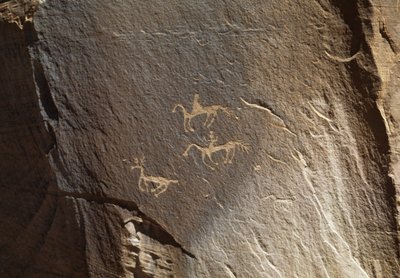 Scène de chasse, pétroglyphe, Ledge Ruin, Canyon de Chelly National Monument, Réserve indienne Navajo, Arizona, USA (photo) - Benjamin Baud