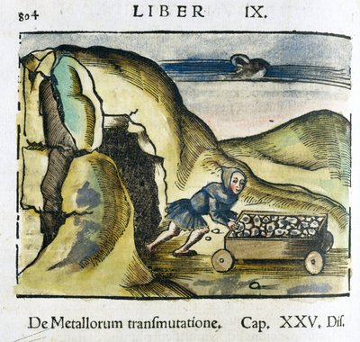 La mine au XVIe siècle : un homme pousse un chariot rempli de minerai à l