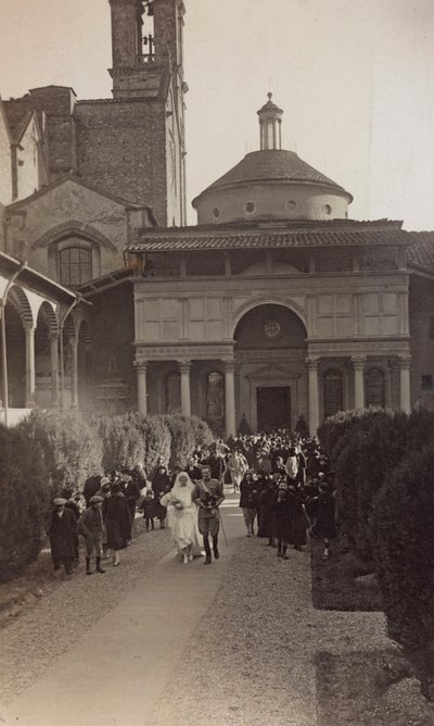 Mariage à la chapelle Pazzi dans le premier cloître de la basilique Santa Croce à Florence - Unbekannter Künstler