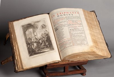 Musée paroissial. Missel en latin. Gravures de Joachim Ballester. Papier et cuir. 18ème siècle. - Unbekannt