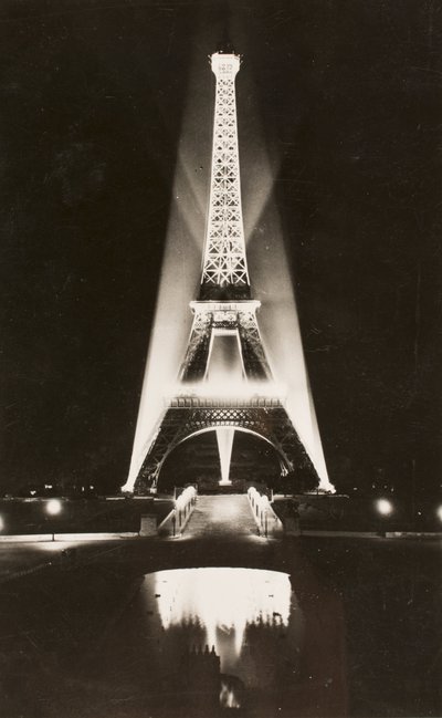 Tour Eiffel, Paris, Seine, Île-de-France, France - William M. Timlin