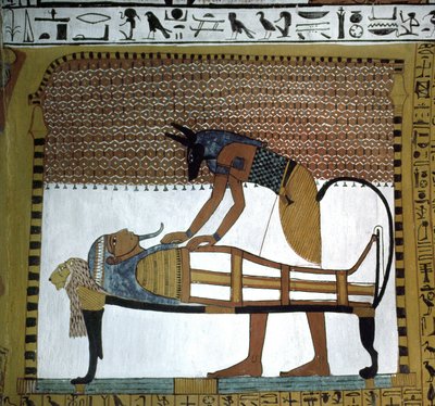 Tombes des artisans. Momie de Sennedjem embaumée par le Dieu Anubis, site de Deir El Medineh à Louxor, Égypte (début de la 19e dynastie) - Leopold Blonder