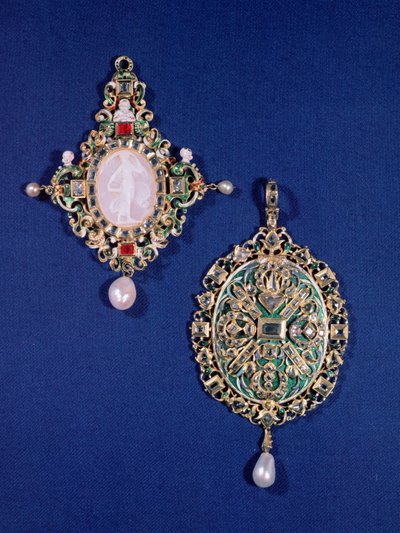 Deux bijoux pendentifs de la Renaissance - Unbekannt