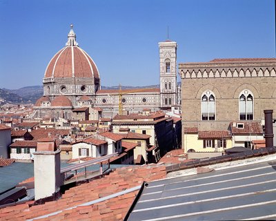 Vue de la cathédrale, du campanile et d