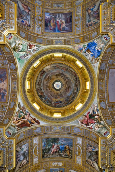 Vue du transept, plafond avec les pendentifs et le dôme, Sant