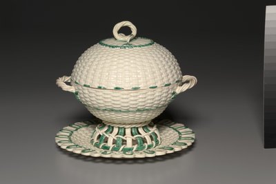 Panier couvert en osier sur pied, fabriqué par la fabrique Wedgwood, vers 1780-1840 - Unbekannt