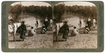 Baptême dans le Jourdain, Palestine, 1903 - Underwood and Underwood