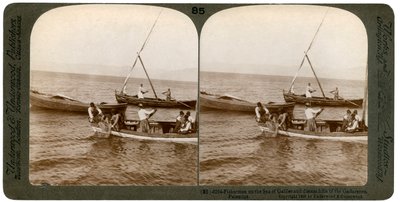 Pêcheurs sur la mer de Galilée, Palestine, 1900 - Underwood and Underwood