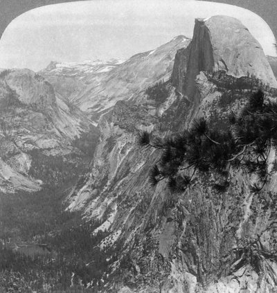 Lac Miroir, Half Dome et Clouds Rest, Vallée de Yosemite, Californie, USA, 1902 - Underwood and Underwood