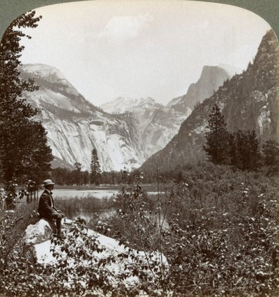 North Dome, Half Dome et Clouds Rest, Yosemite Valley, Californie, USA, 1902 - Underwood and Underwood