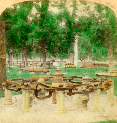 La Grande Chaîne, Trophy Point, West Point, New York, USA, 1901 - Underwood and Underwood