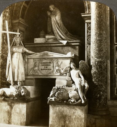 Tombeau du pape Clément XIII, Basilique Saint-Pierre, Rome, Italie - Underwood and Underwood