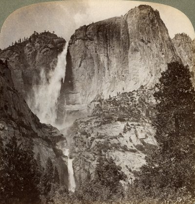 Yosemite Point et chutes de Yosemite soufflées par le vent, vallée de Yosemite, Californie, USA, 1902 - Underwood and Underwood