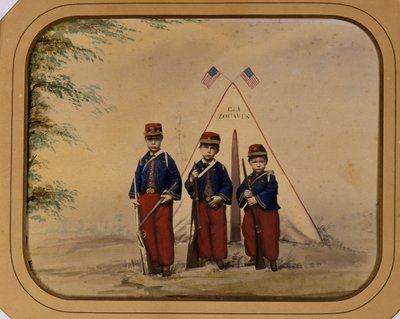 Trois garçons en costume de zouave - Unidentified
