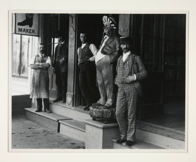 À la boutique de bottes, Columbia, CA - Unknown