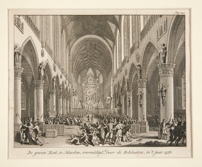 La grande église de Haarlem, envahie par les soldats - Unknown
