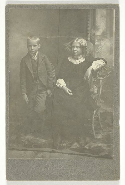 Sans titre (garçon et fille) - Unknown