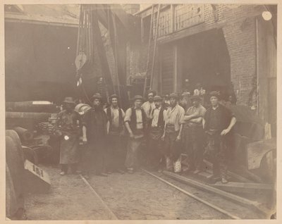 Sans titre [Travailleurs du fer à la fonderie de West Point, Cold Spring, New York] - Unknown