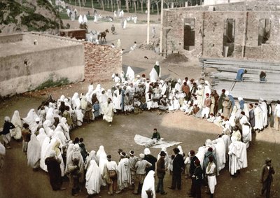 Jongleurs arabes à Alger. Photochrome vers 1895. - Unknown artist