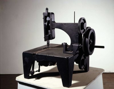 Premier modèle de machine à coudre Singer. Milieu du 19ème siècle. - Unknown artist