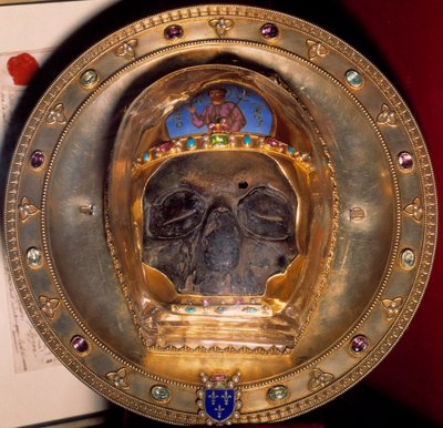 Relique : crâne de Saint Jean-Baptiste rapporté en 1206 de la Quatrième Croisade à Constantinople, trésor de la sacristie de la cathédrale d