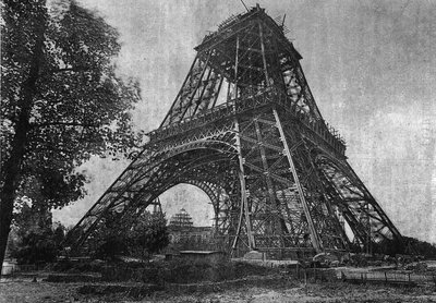 État de la Tour Eiffel en juillet 1888 dans « le journal de la Jeunesse » de 1888. - Unknown artist