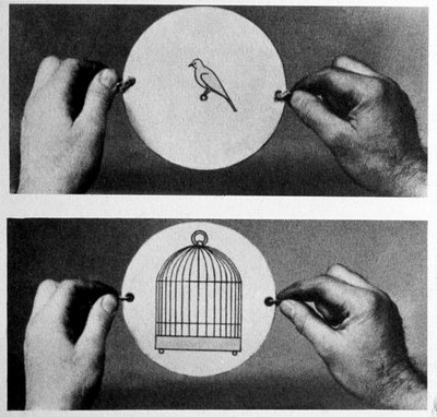 Thaumatrope : en 1825 John Ayrton Paris a commercialisé son disque magique le thaumatrope (roue miracle), d