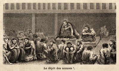 Les étapes de la justice : le dépôt des charges, toutes rassemblées pêle-mêle dans la même cellule, souvent pendant longtemps, les prévenus peuvent obtenir plus de confort, par exemple, deux prisonniers ont obtenu des nattes leur permettant de s