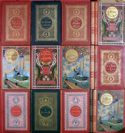 Diverses couvertures des livres de Jules Verne publiés dans les éditions Hetzel. Collection de la bibliothèque Jules Verne. Paris - Unknown artist