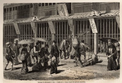 Une pharmacie à Yedo (ou Edo, Tokyo actuel), le pharmacien travaille avec son aide sous les yeux du public, protégé par une grille en bois laqué, devant laquelle les clients attendent dans la rue pour être servis et ensuite payer en passant l