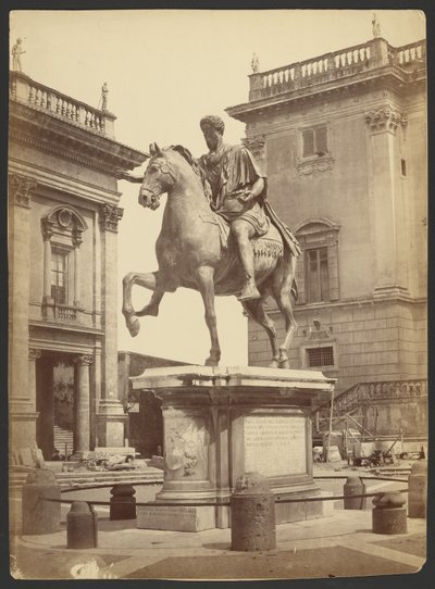 [Statue équestre de l