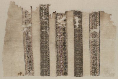 Fragment composé de parties de trois textiles de style Tiraz - Unknown artist