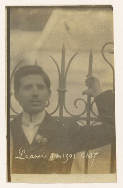 Lassie auteur de l’assassinat de Madame Dupont, Rue Voltaire - Unknown artist